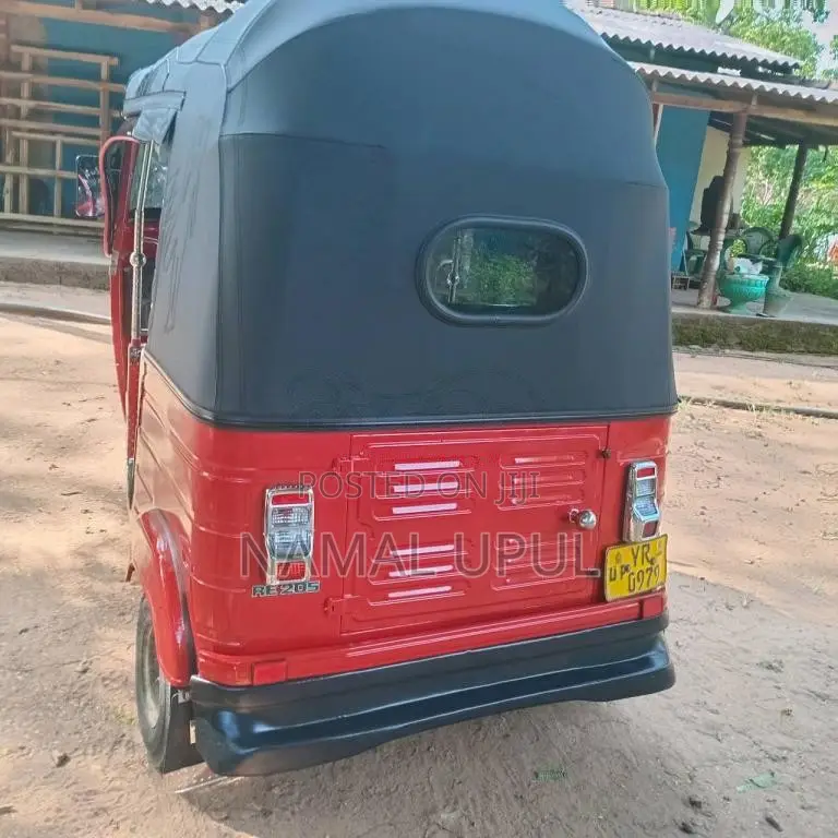 Bajaj RE 4 Stroke 2011 Three Wheel (Used)