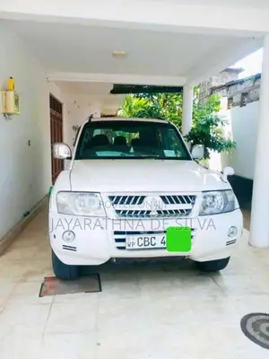 Mitsubishi Montero 2003 SUV (Used)