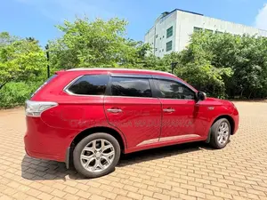 Mitsubishi Outlander 2015 SUV (Used)
