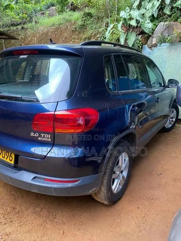 Volkswagen Tiguan 2012 SUV (Used)