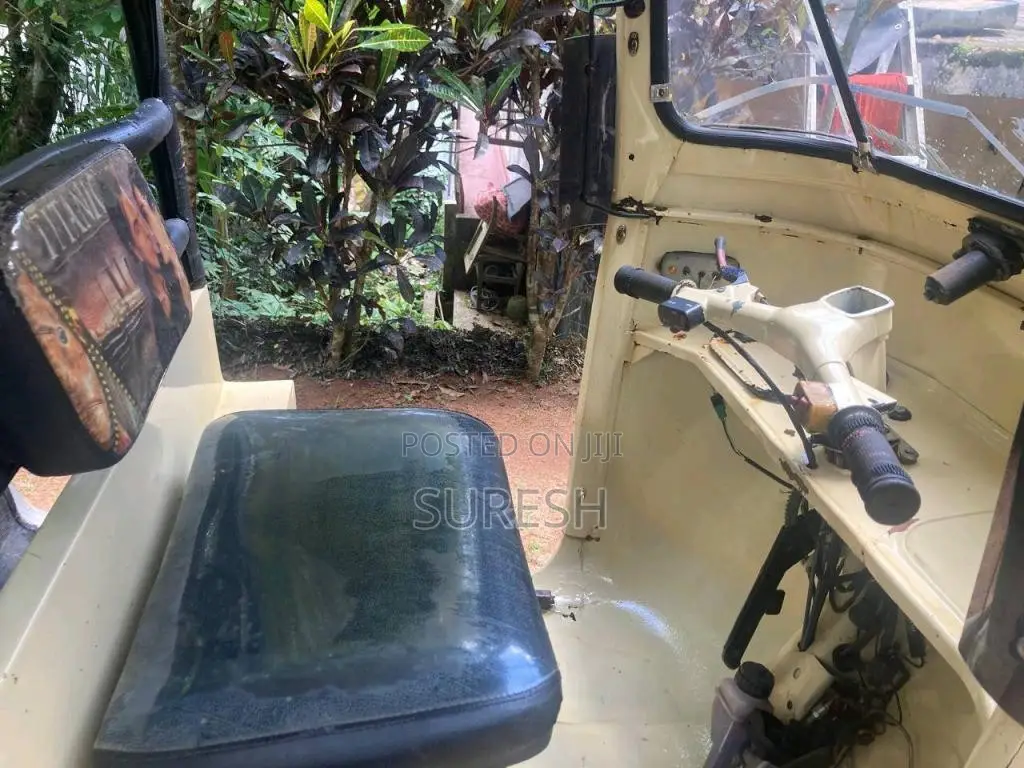 Bajaj RE 1992 Three Wheel (Used)