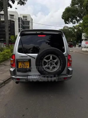 Mitsubishi Montero 2000 SUV (Used)