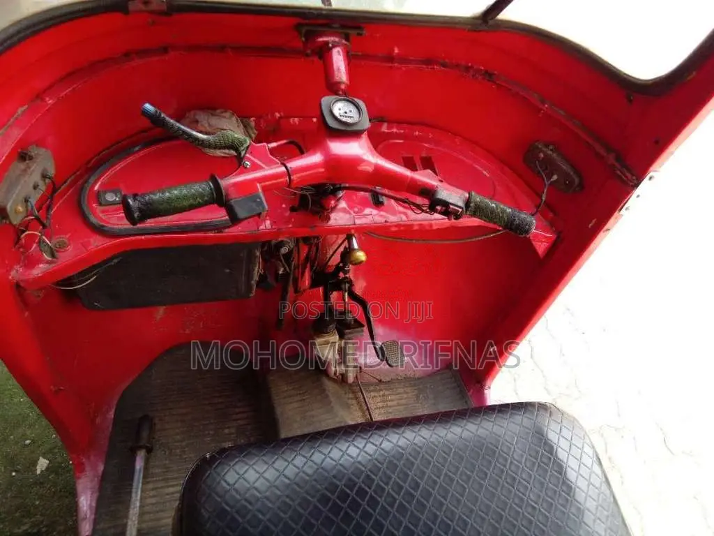 Bajaj RE 1995 Three Wheel (Used)