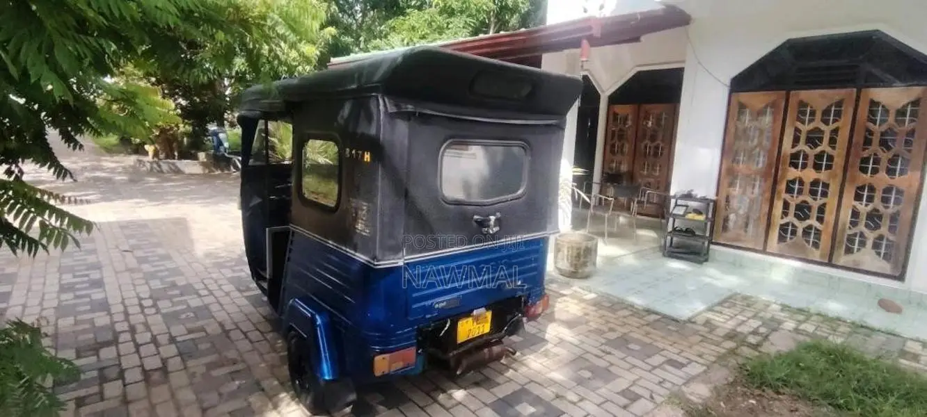 Piaggio Ape City 2010 Three Wheel (Used)