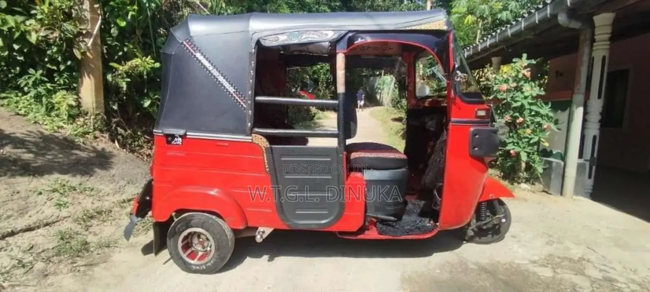 Bajaj RE 2016 Three Wheel (Used)