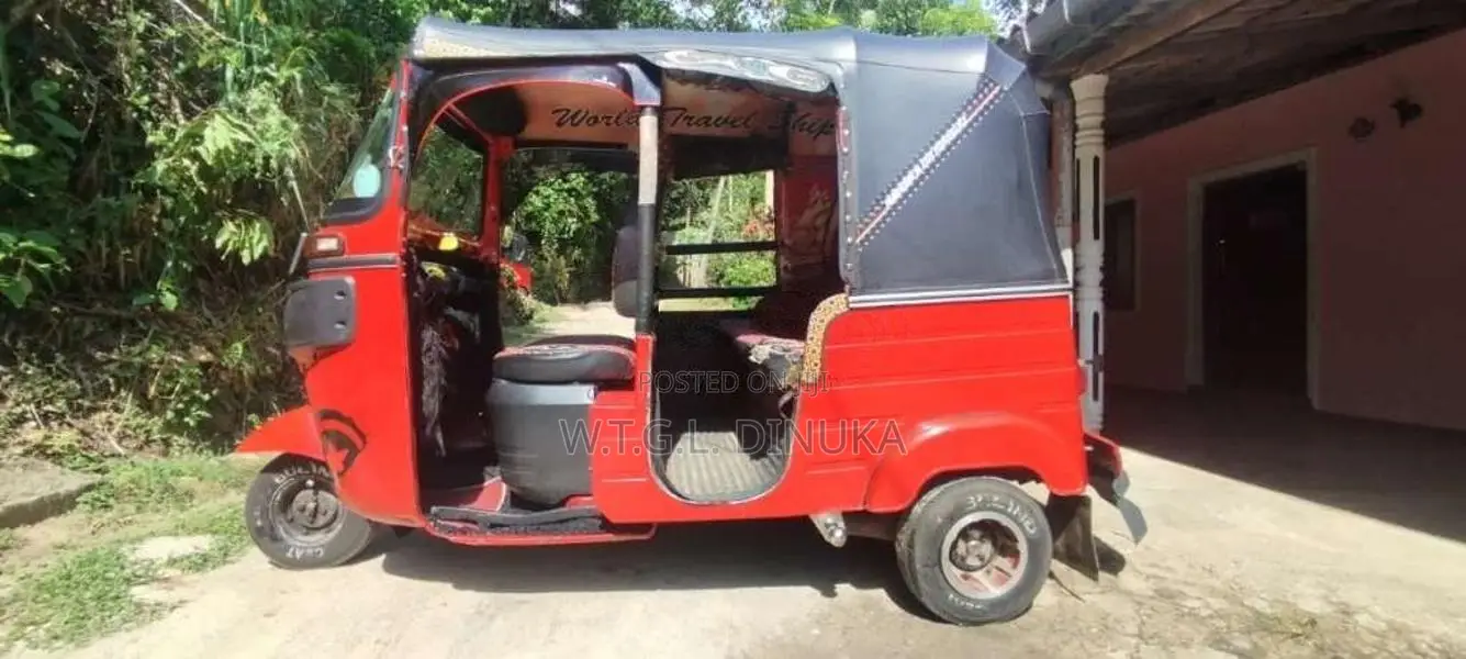 Bajaj RE 2016 Three Wheel (Used)