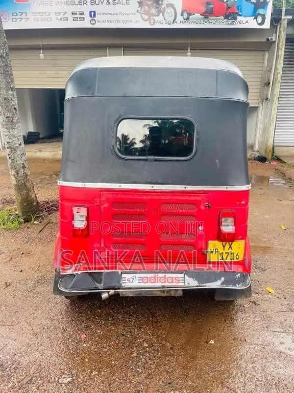 Bajaj RE 2011 Three Wheel (Used)