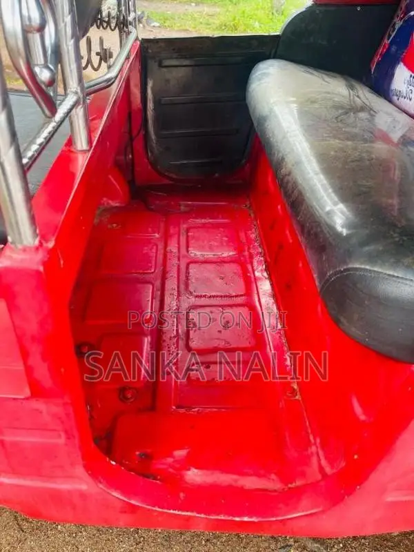 Bajaj RE 2011 Three Wheel (Used)