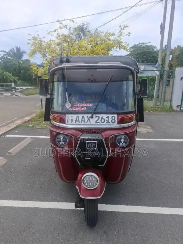 Bajaj 4 Stroke 2015 Three Wheel (Used)