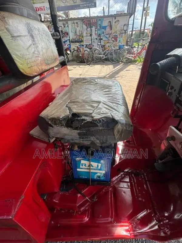 Bajaj RE 2012 Three Wheel (Used)