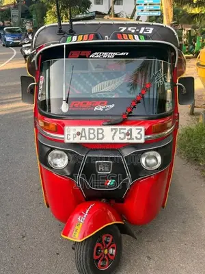 Bajaj RE 205 2015 Three Wheel (Used)