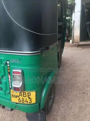 Bajaj 4 stroke 2017 Three Wheel (Used)