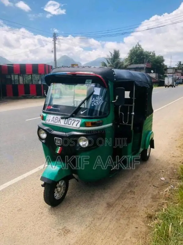 Bajaj RE 205 2015 Three Wheel (Used)