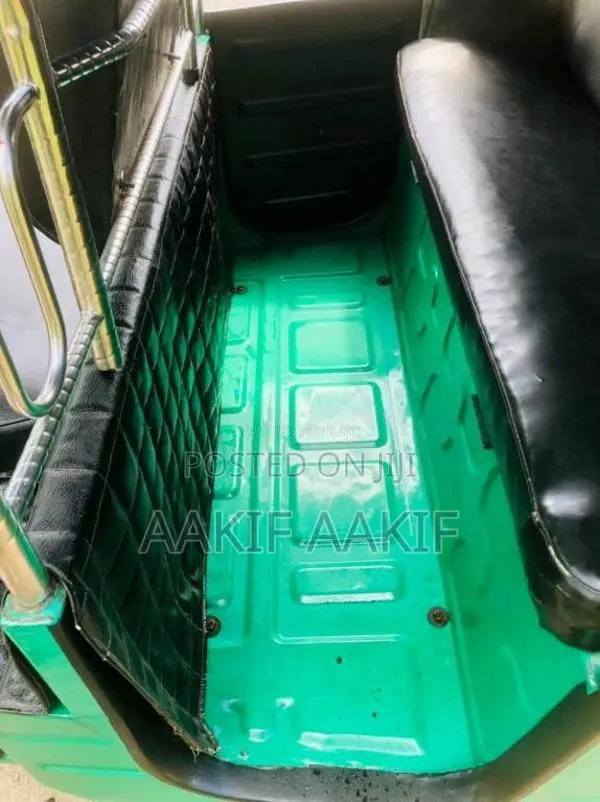 Bajaj RE 205 2015 Three Wheel (Used)