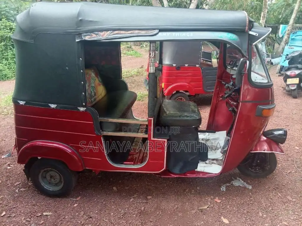 Bajaj RE 2 Stroke 1998 Three Wheel (Used)