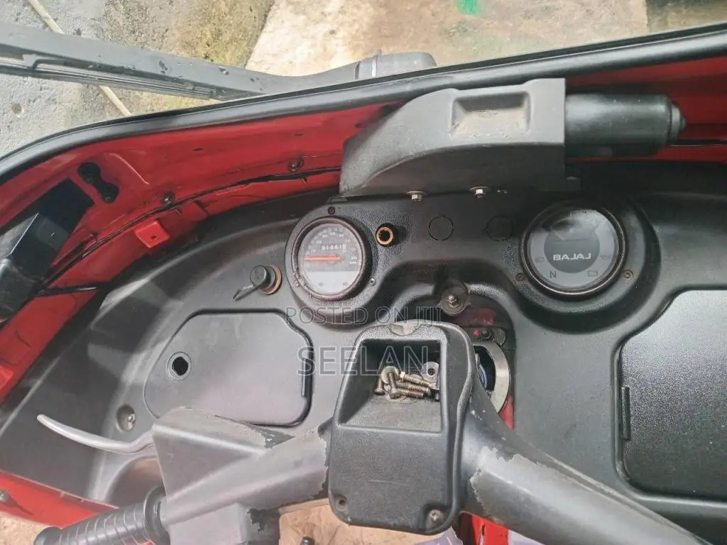 Bajaj RE 4 Stroke 2016 Three Wheel (Used)