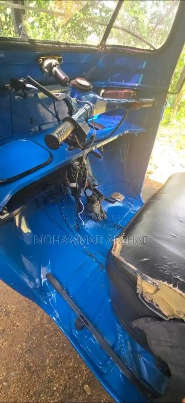 Bajaj Re 2025 Three Wheel (Used)