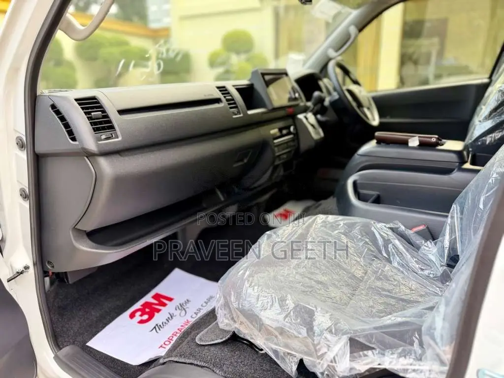 Toyota Hiace GDH 223 2026 Van Unregistered (Recondition)