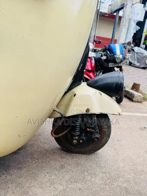 Bajaj RE 1996 Three Wheel (Used)