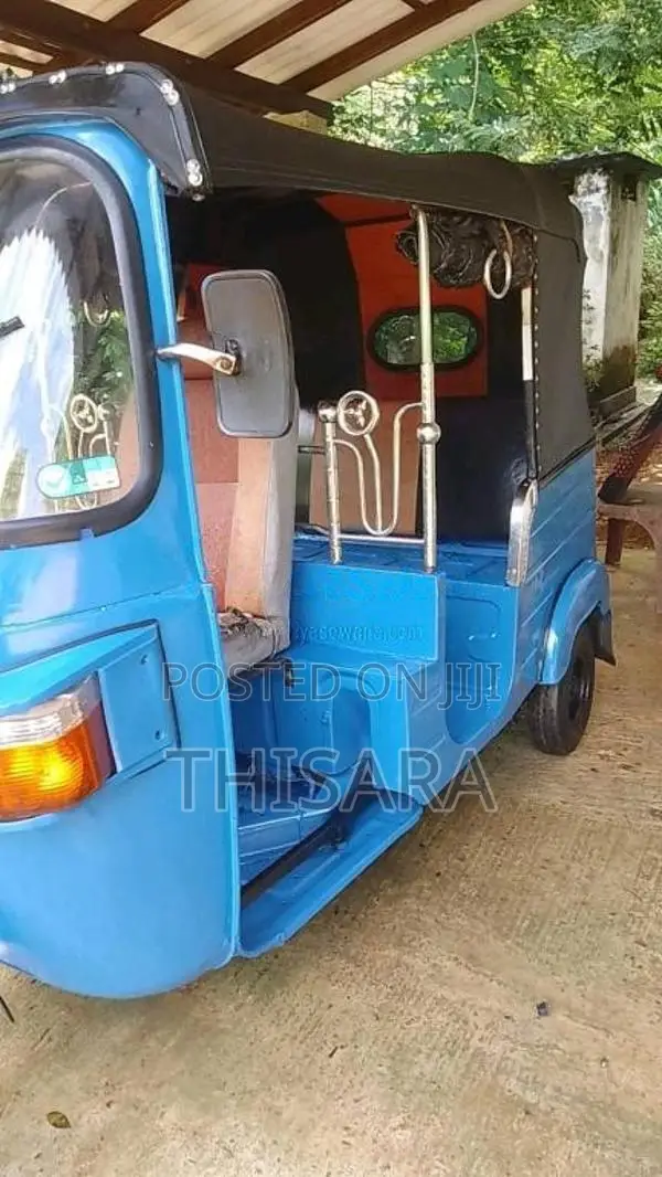 Bajaj 4 stroke 2013 Three Wheel (Used)