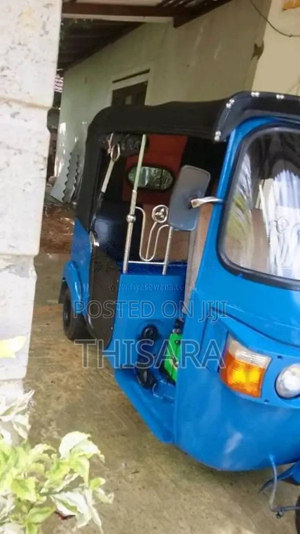 Bajaj 4 stroke 2013 Three Wheel (Used)