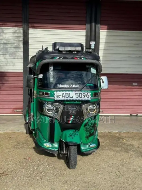 Bajaj RE 2016 Three Wheel (Used)