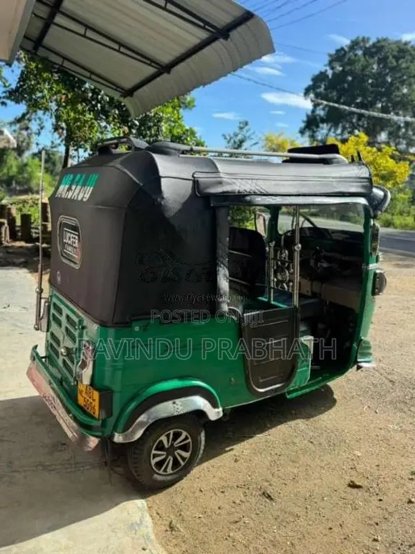 Bajaj RE 2016 Three Wheel (Used)