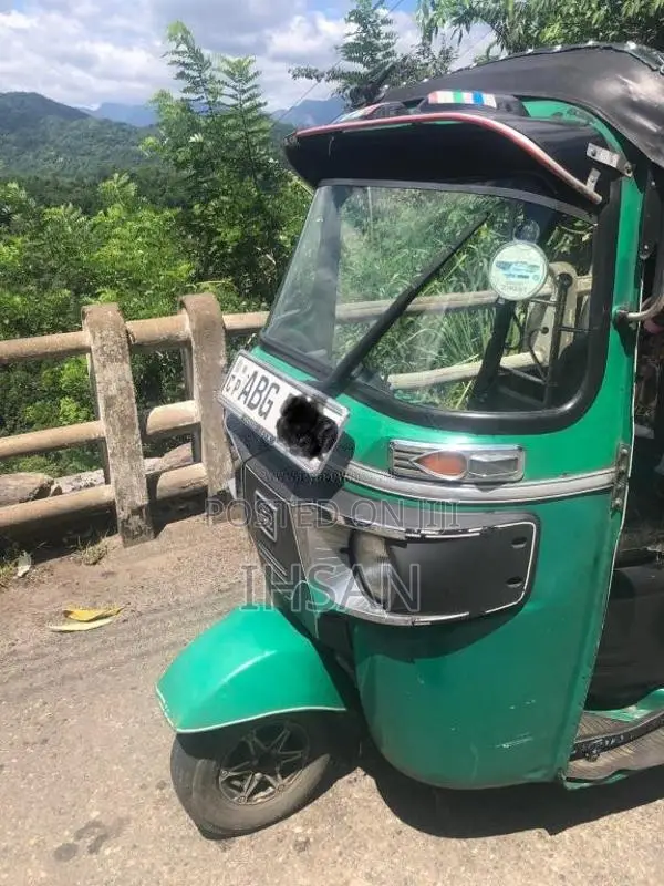 Bajaj RE 2015 Three Wheel (Used)