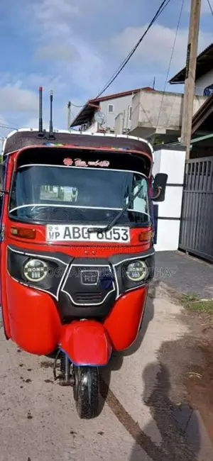Bajaj 4 Stroke 2015 Three Wheel (Used)