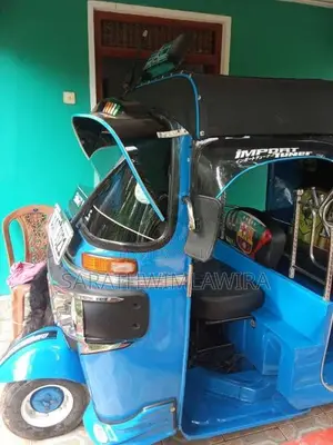 Bajaj RE 2014 Three Wheel (Used)