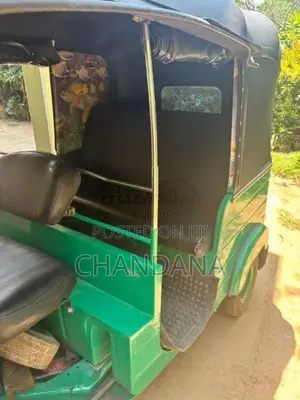 Bajaj RE 2015 Three Wheel (Used)