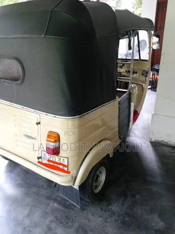 Bajaj RE 1997 Three Wheel (Used)