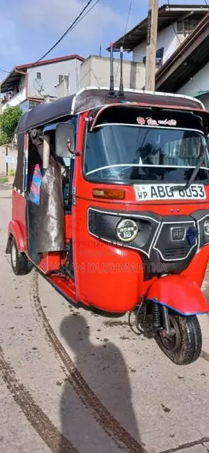 Bajaj 4 Stroke 2015 Three Wheel (Used)