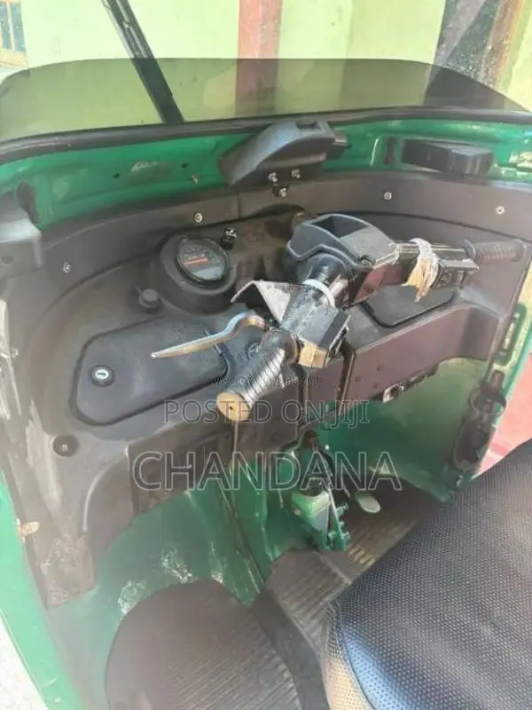 Bajaj RE 2015 Three Wheel (Used)
