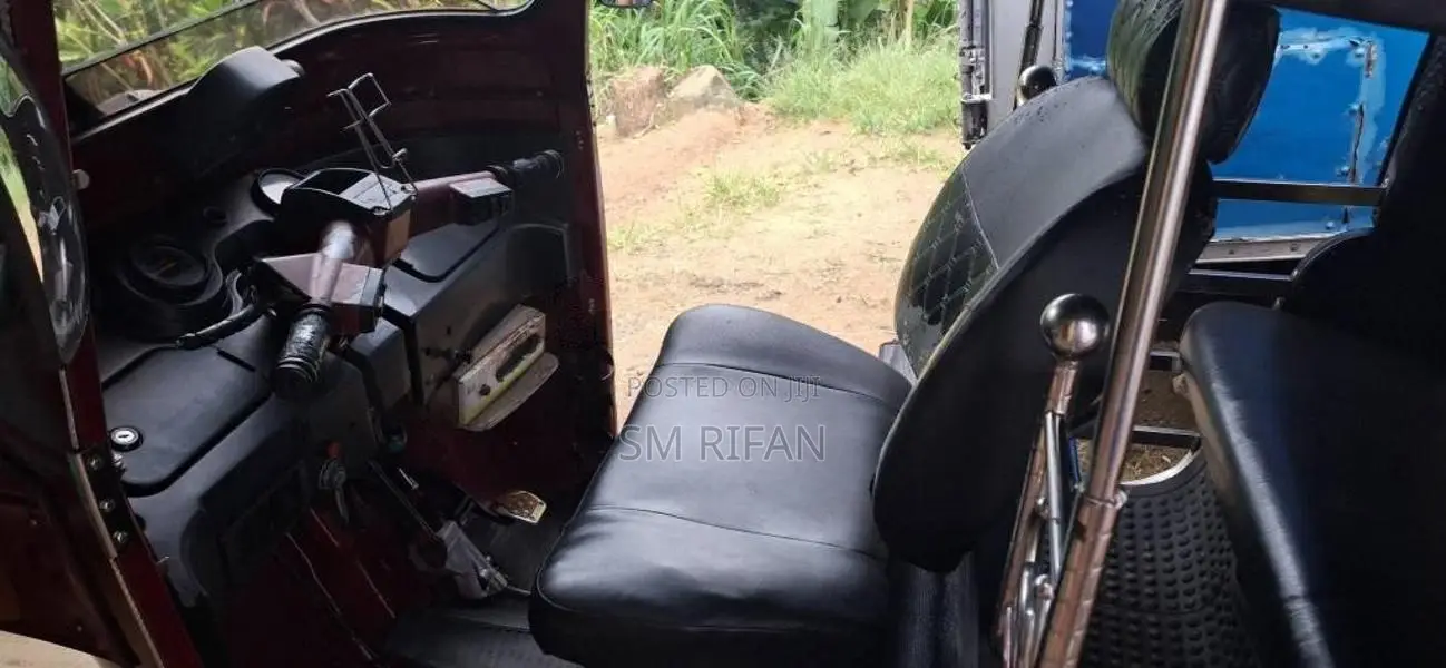 Bajaj RE 2012 Three Wheel (Used)