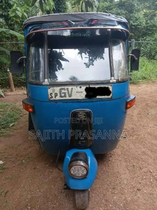 Bajaj 2 Stroke 2002 Three Wheel (Used)