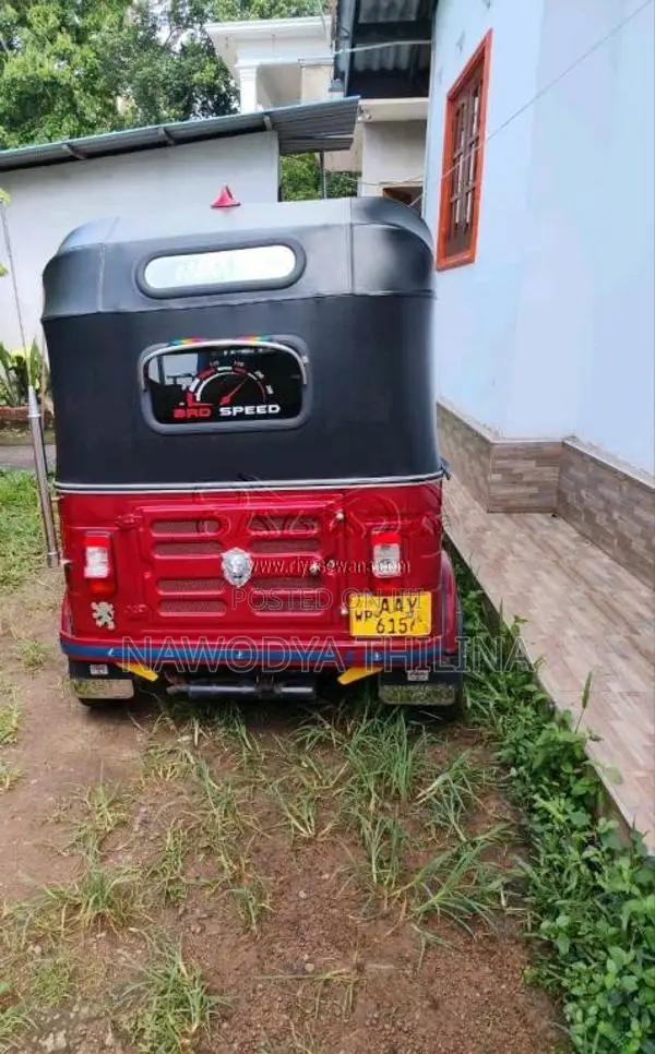 Bajaj RE 2015 Three Wheel (Used)