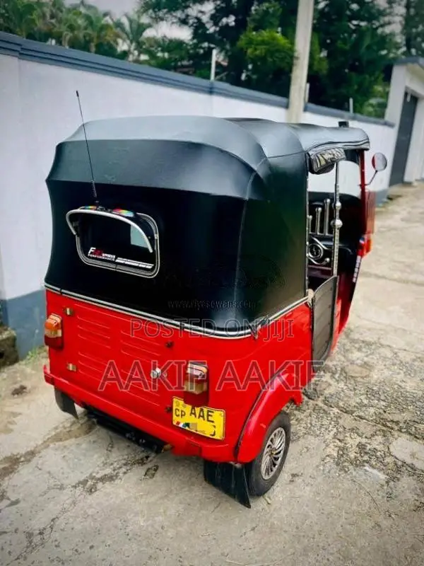 Bajaj RE 205 2012 Three Wheel (Used)