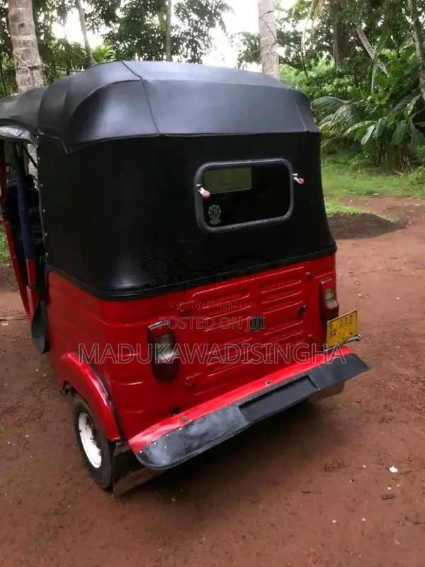 Bajaj RE 2014 Three Wheel (Used)