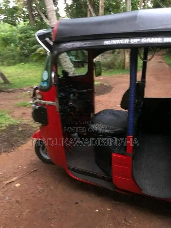 Bajaj RE 2014 Three Wheel (Used)