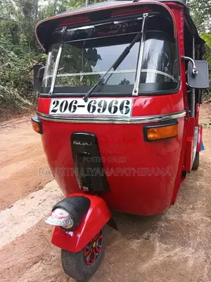 Bajaj 2 stroke 2000 Three Wheel (Used)
