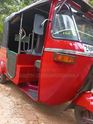 Bajaj 2 stroke 2000 Three Wheel (Used)