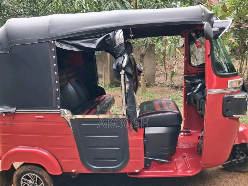 Bajaj RE 2017 Three Wheel (Used)