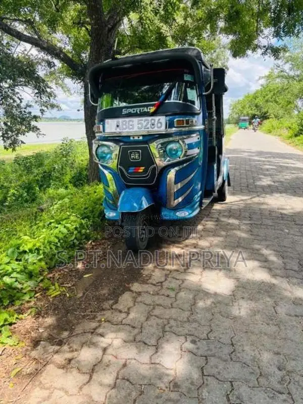 Bajaj RE 2015 Three Wheel (Used)
