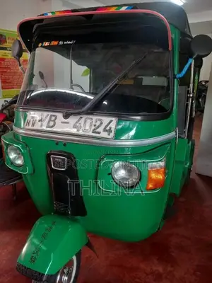 Bajaj 4 stroke 2010 Three Wheel (Used)