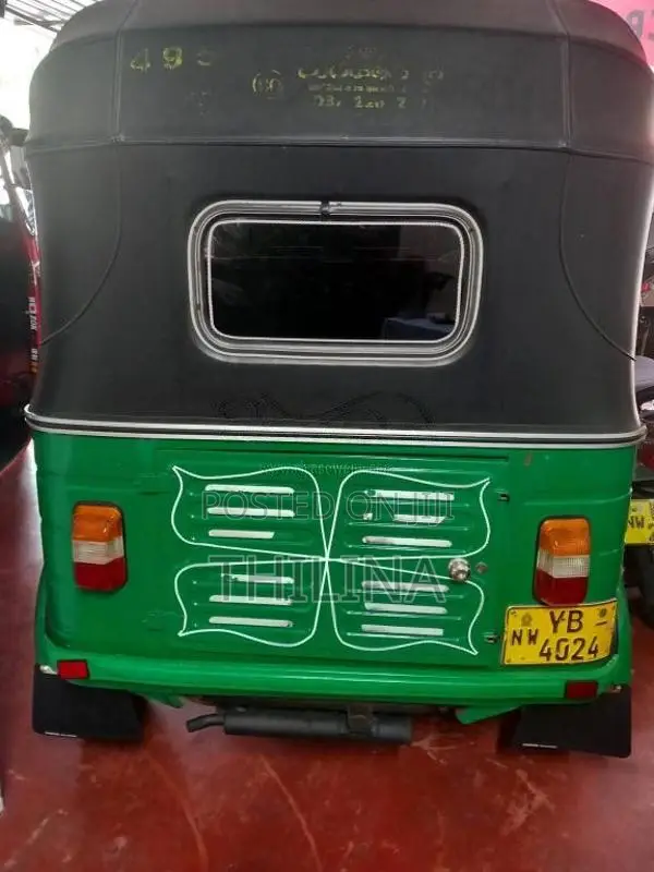 Bajaj 4 stroke 2010 Three Wheel (Used)