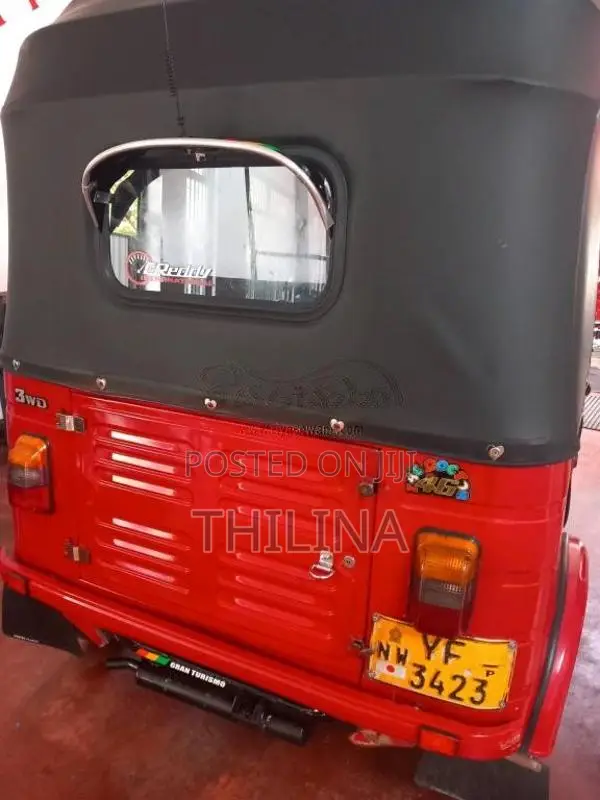 Bajaj 4 stroke 2010 Three Wheel (Used)