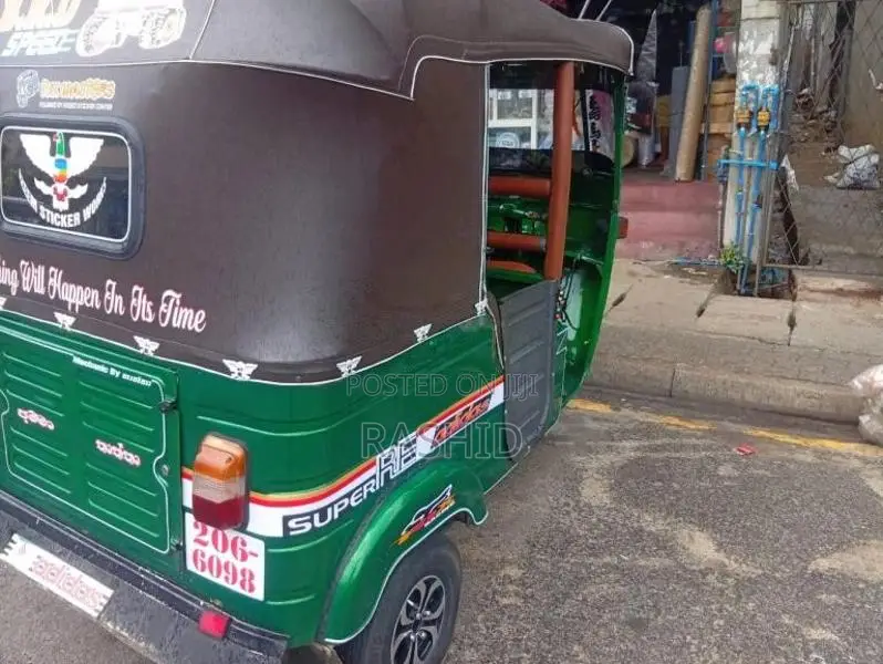 Bajaj RE 1999 Three Wheel (Used)