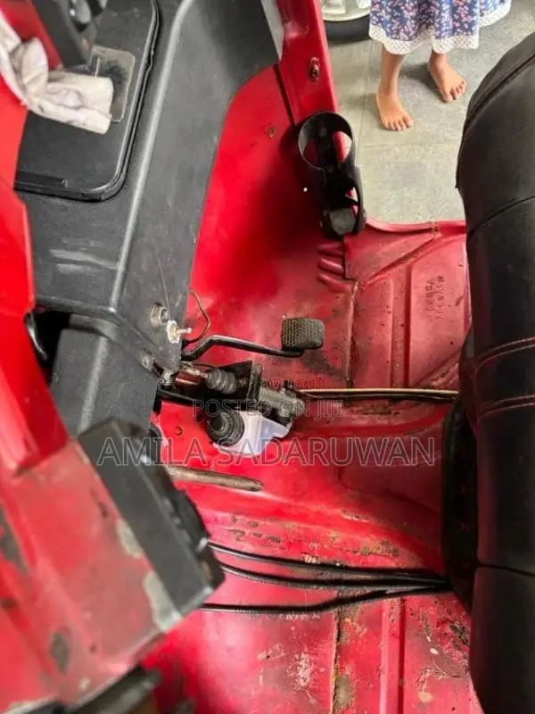 Bajaj Re 2010 Three Wheel (Used)