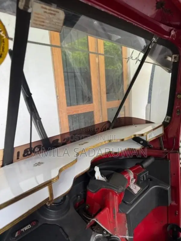 Bajaj Re 2010 Three Wheel (Used)